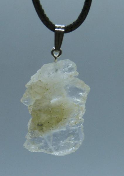 Fadenquarz aus Pakistan, mit Silberöse